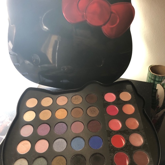 Sold on Ⓜ️ercari Hello Kitty x Sephora eyeshadow - Picture 4 of 4
